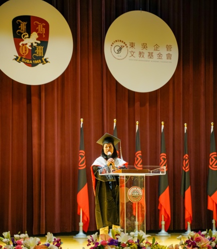 圖二：企管系陳麗宇主任致詞